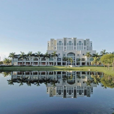 Я училась во Florida International University