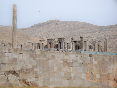 Хазанов: конфликт США и Ирана временно остановит вывоз нефти с Ближнего Востока