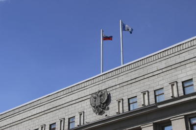 Иркутские депутаты присоединились к благотворительной акции &laquo;Коробка храбрости&raquo;