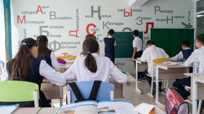Родителей казахстанских школьников предупредили об опасности