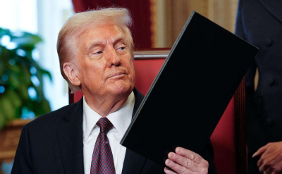 Трамп анонсировал введение пошлин на автомобили и товары из ЕС